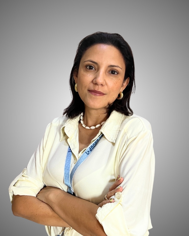 Yuleima Alexandra Gil - maisons group realty